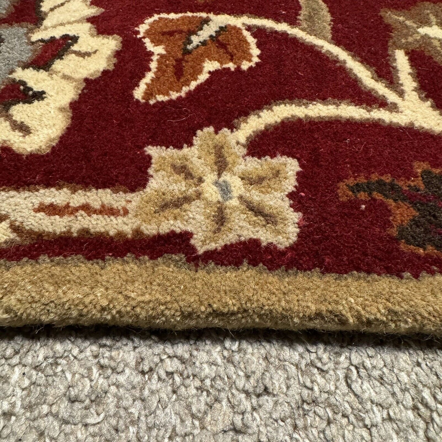 5804885
