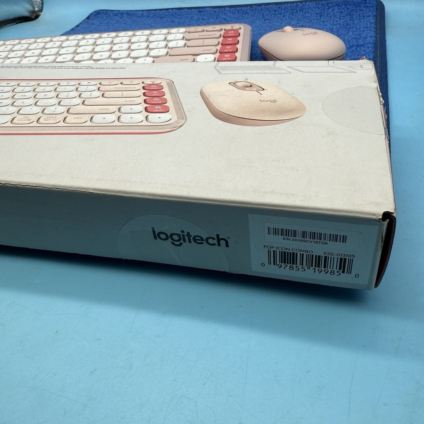 7945608