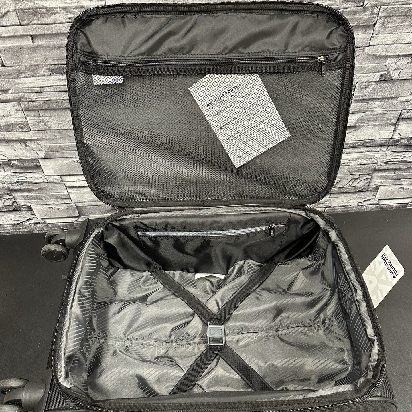 8610593