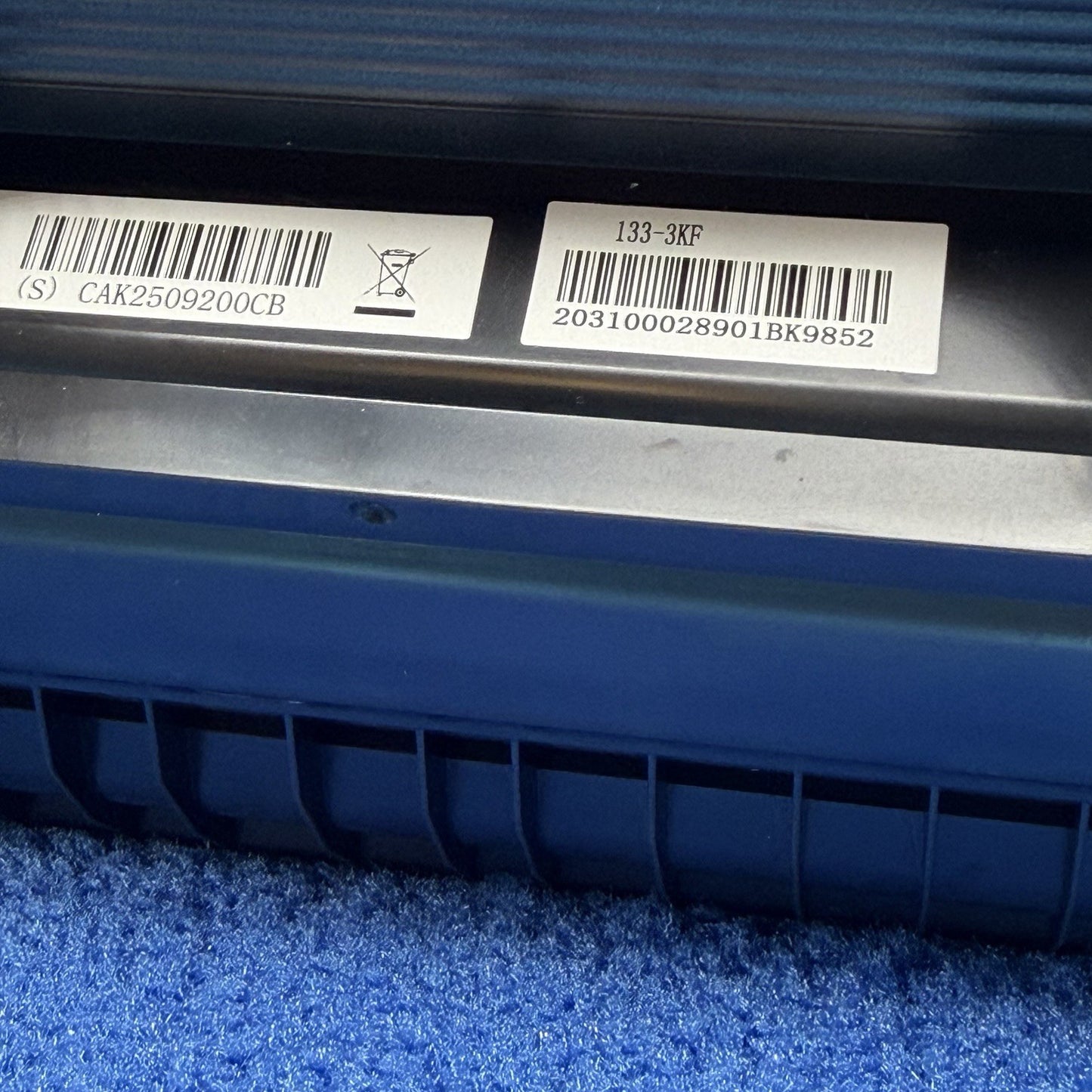 8914889