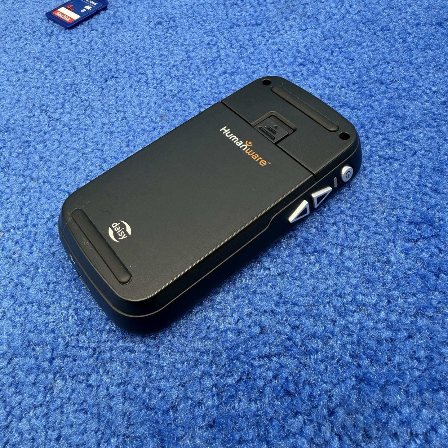 8208118