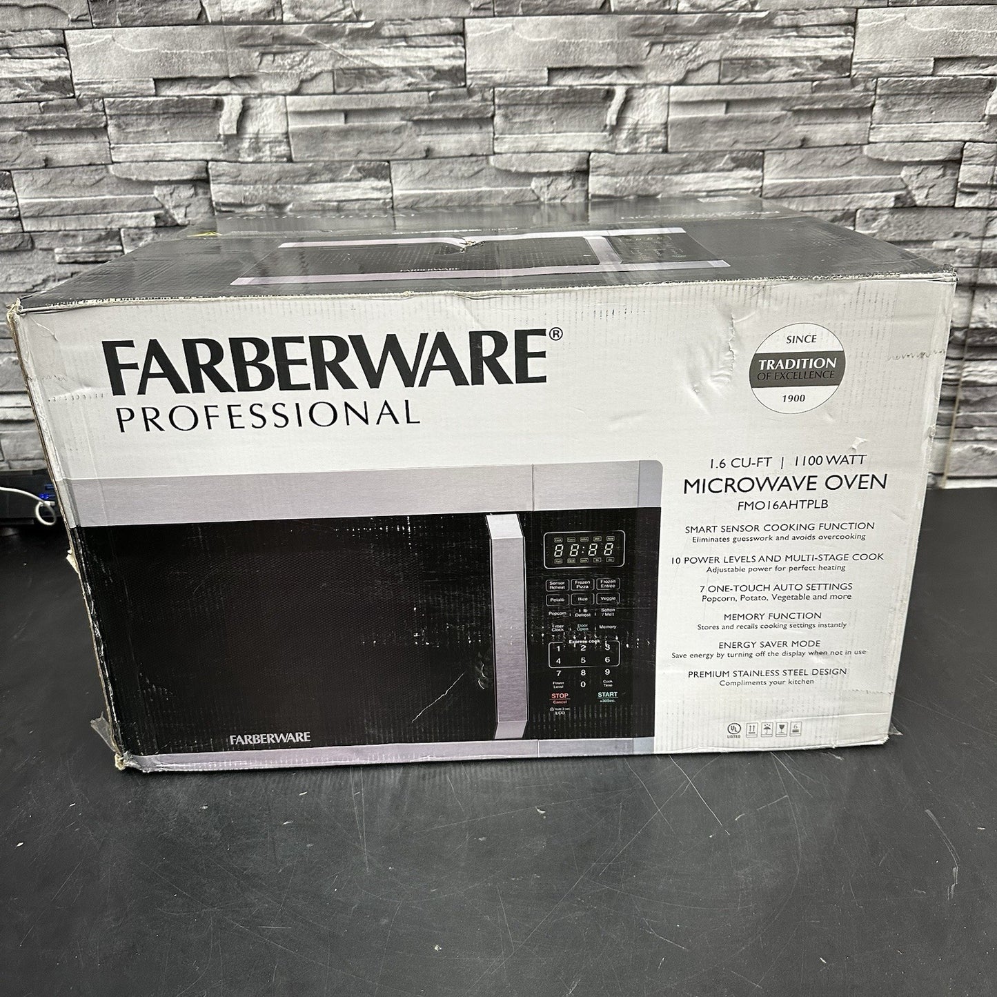 8610566
