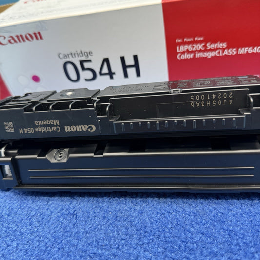 7835608