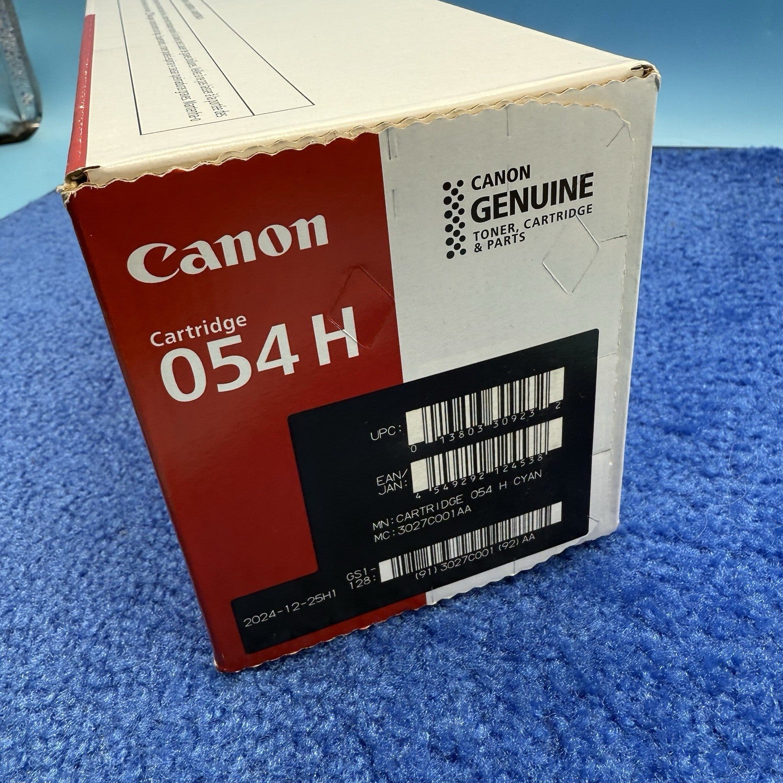 7641977