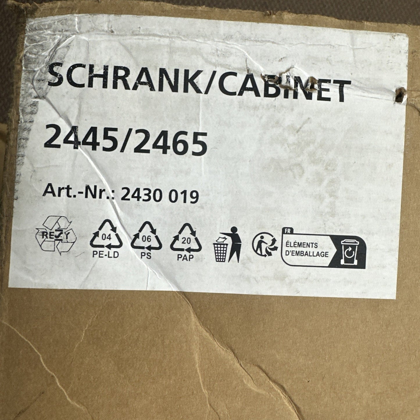 8892895