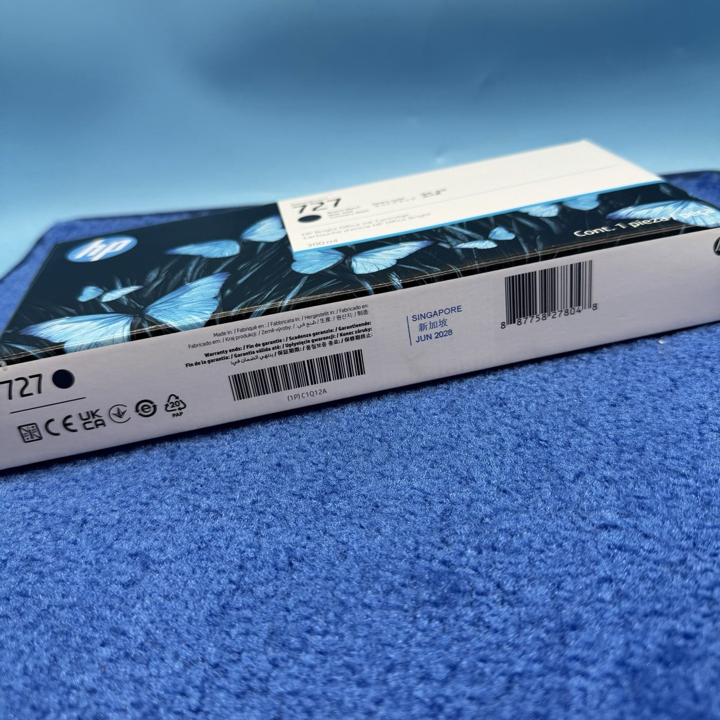 8892922
