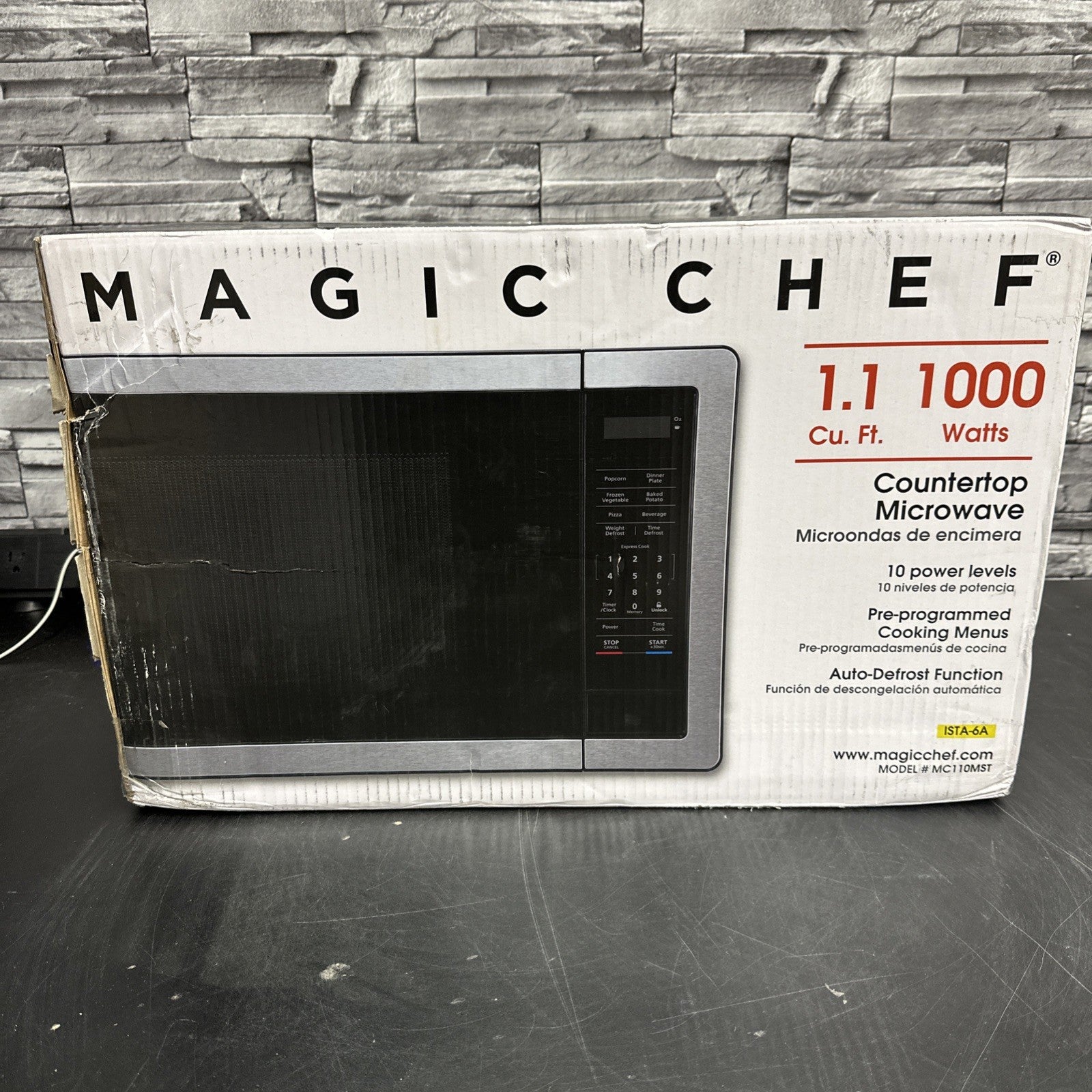 8610589