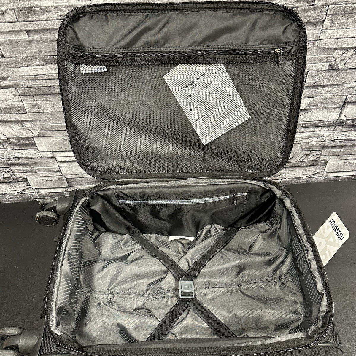 8533801