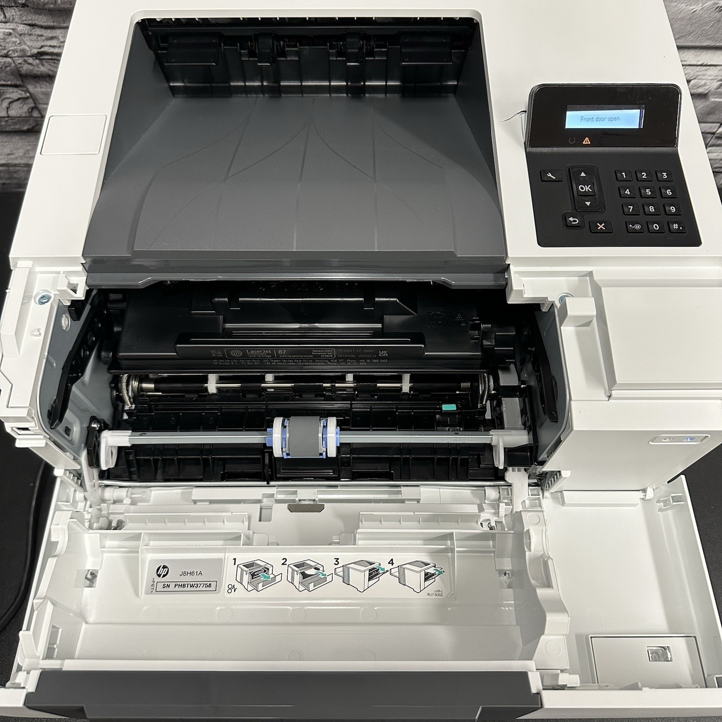 8949373