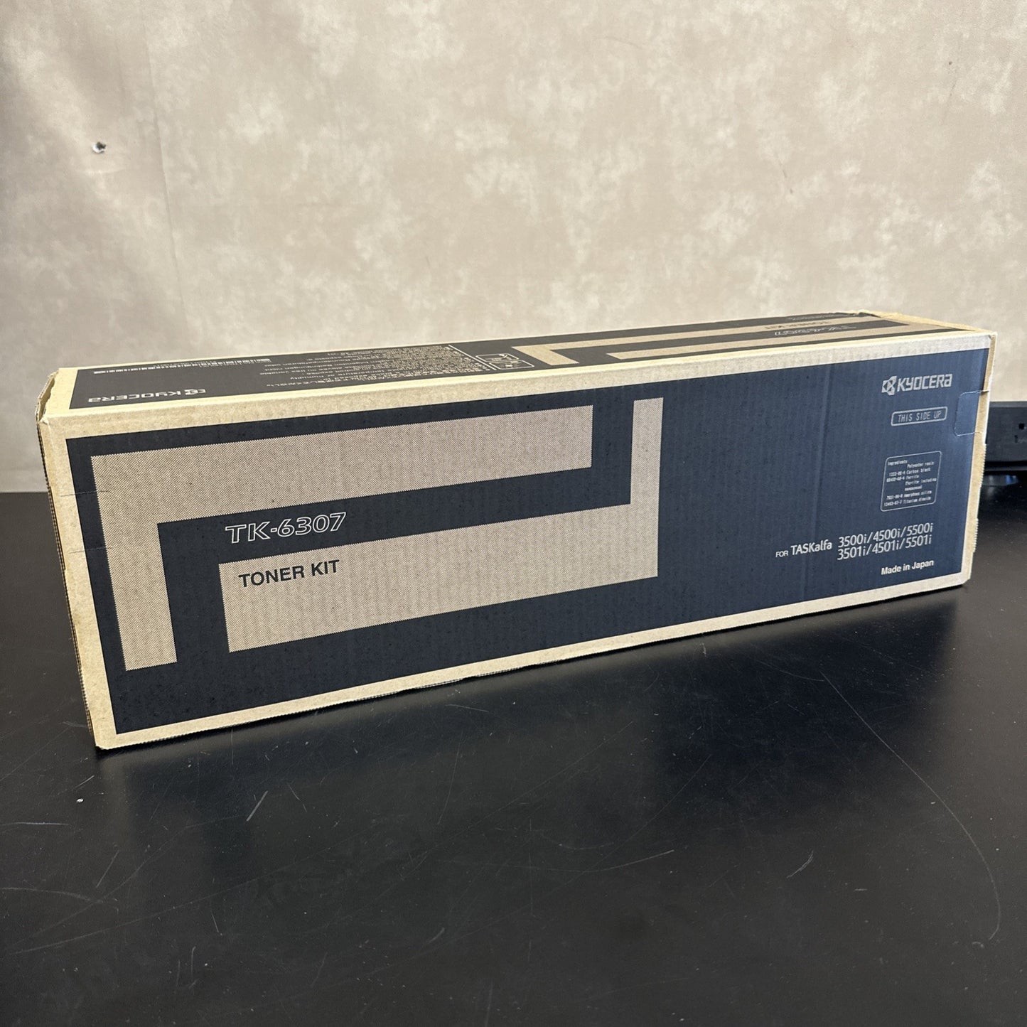 8881800