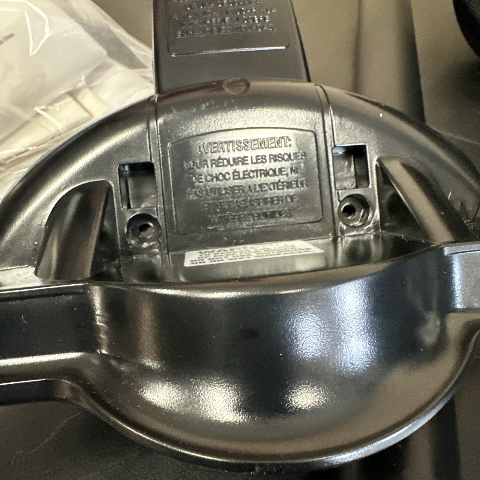 8935900