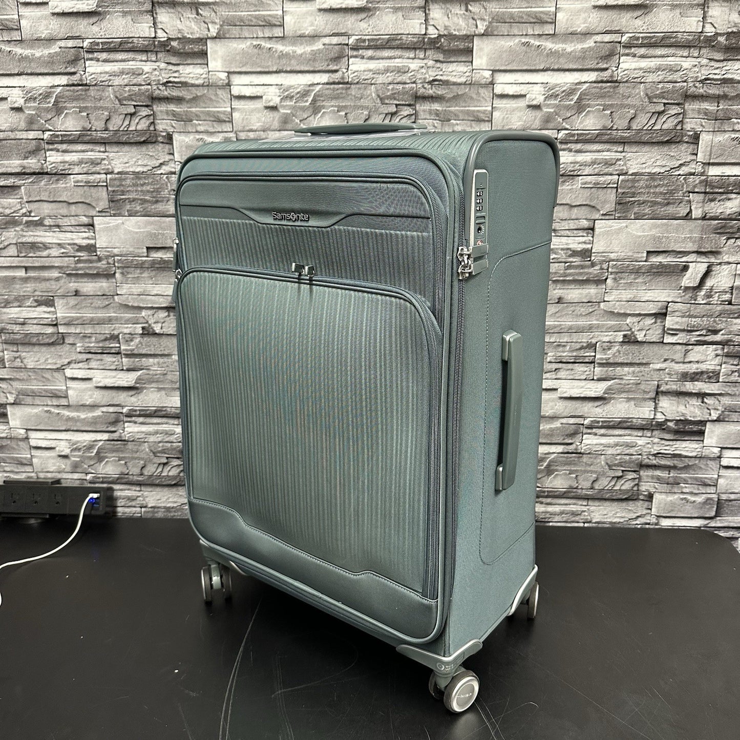 8502930